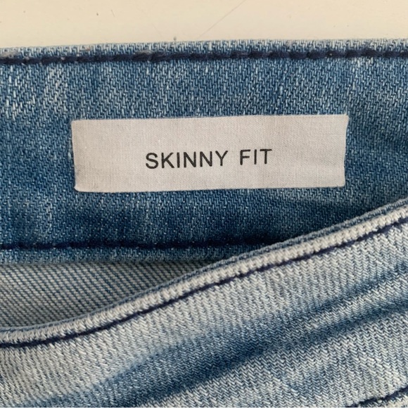 EUC Judy Blue Skinny Fit High Rise Released Hem Jeans Size 9/29 - Picture 3 of 12